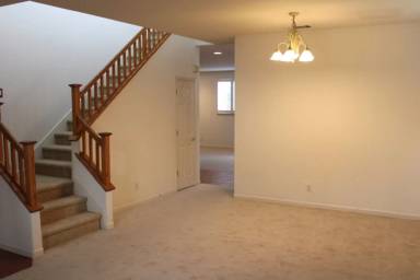 Main picture of 524 Rosewood Ln