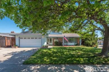 Main picture of 620 Catalina Dr