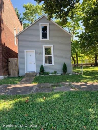 Main picture of 7502 S Grand Ave