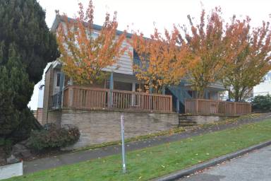 Main picture of 961 N Allen Pl