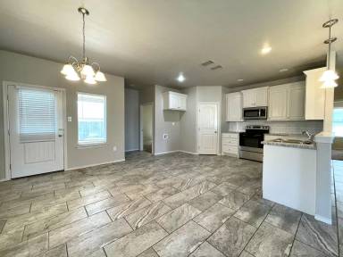 Main picture of 11209 Akron Ave
