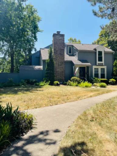 Main picture of 8063 Monrovia St
