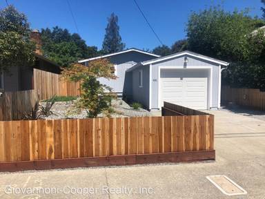 Main picture of 428 W 2nd St