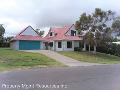 Main picture of 64-5176 Kinohou St