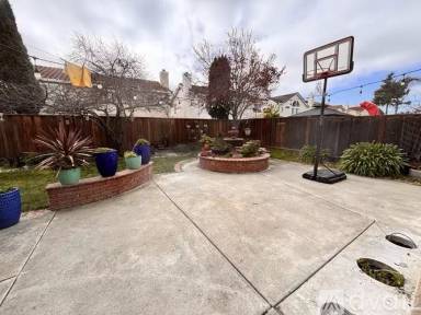 Main picture of 4312 Pickerel Dr