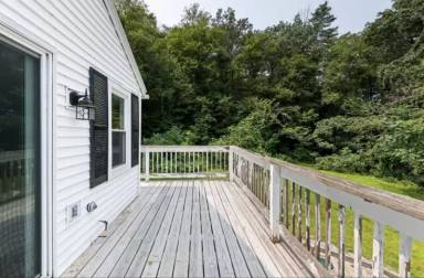 Main picture of 33 Plaza Village Rd