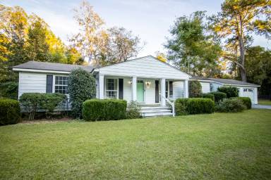 Main picture of 240 Adams Rd