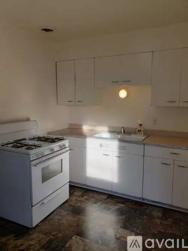 Main picture of 1005 Garfield Ave