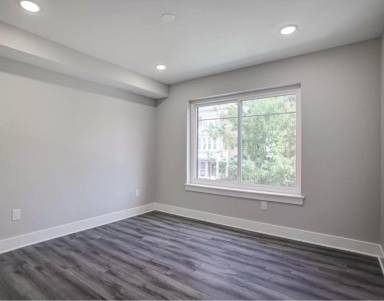 Main picture of 540 S 52nd St