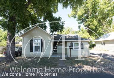 Main picture of 120 SE 2nd St