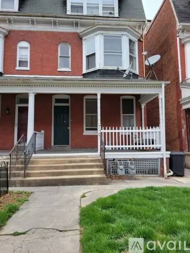 Main picture of 727 Linden Ave