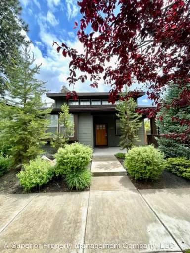 Main picture of 19727 Dartmouth Ave