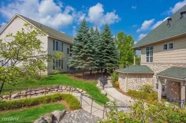 Main picture of 100 Lake Village Blvd