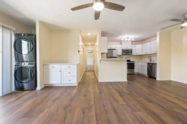 Main picture of 1707 Chalcedony St