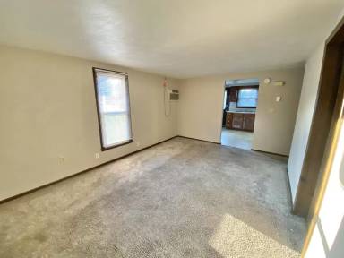 Main picture of 212 N Main St