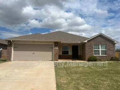Main picture of 8413 SW 50th St
