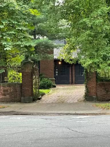 Main picture of 2420 Derbyshire Rd