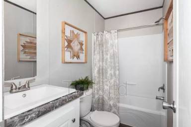 Main picture of 114 Weaver Cir