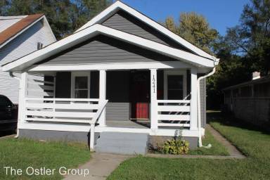 Main picture of 1241 N Tremont St