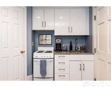 Main picture of 19 Pinckney St