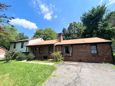 Main picture of 1512 Greenview Dr