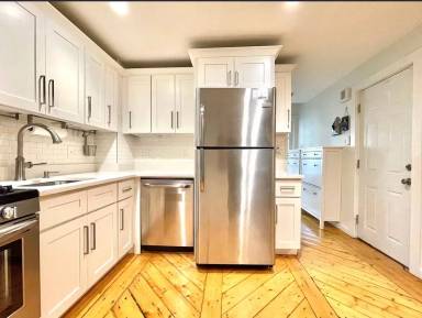 Main picture of 497 Sumner St