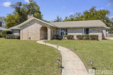 Main picture of 2 Villa Cove Dr