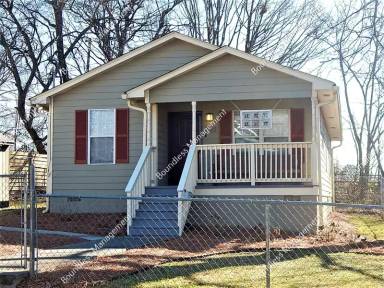 Main picture of 382 Bass St SW