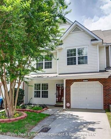 Main picture of 2572 Brackley Pl NW