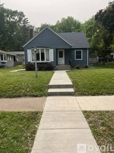 Main picture of 174 5th St S
