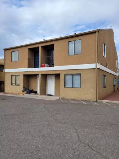 Main picture of 3505 Tyson Pl NE
