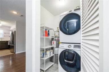 Main picture of 12758 Saint James Pl