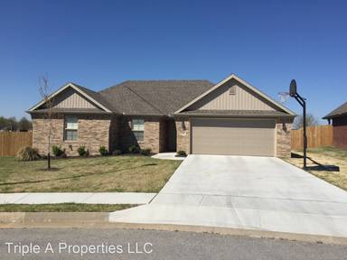 Main picture of 1020 Tarah Knolls Cir