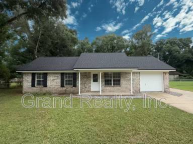 Main picture of 6221 Fox Run St