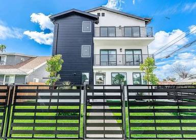 Main picture of 3653 Halldale Ave