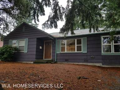 Main picture of 335 NE 162nd St