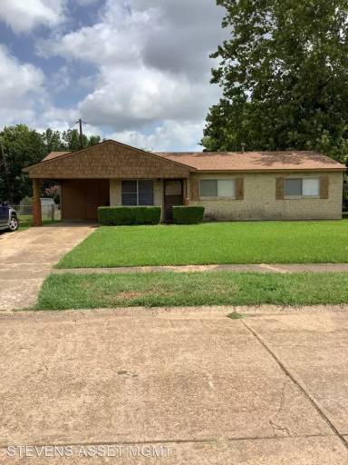 Main picture of 1714 Caney Lake Dr
