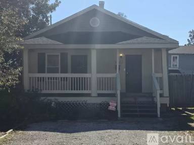 Main picture of 3042 Main St