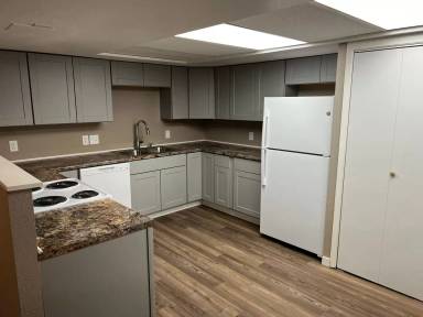 Main picture of 130 Vassar Cir