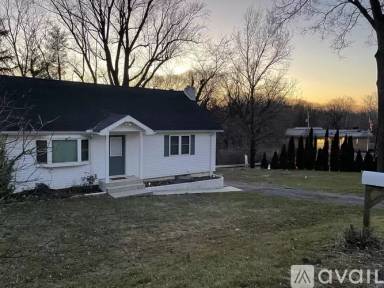 Main picture of 56 Hickory Dr