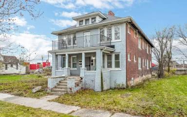 Main picture of 9839 Woodside St