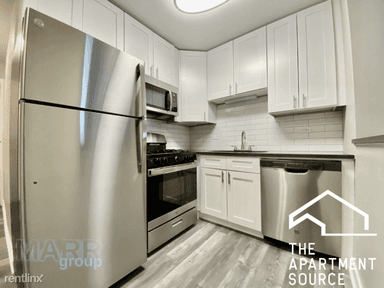 Main picture of 5115 N Sheridan Rd