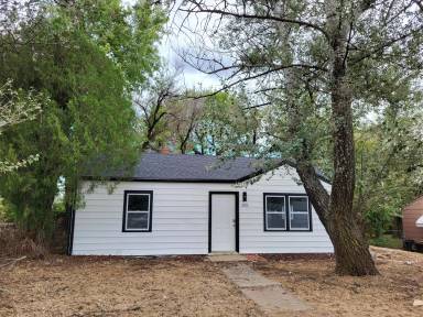 Main picture of 505 SE 36th St