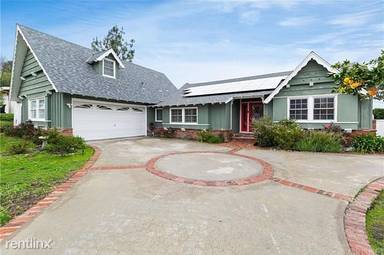 Main picture of 23963 Crosson Dr