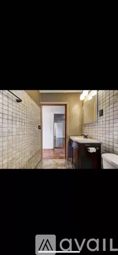 Main picture of 5805 SE 8th St