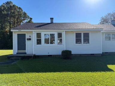 Main picture of 2261 Onslow Dr