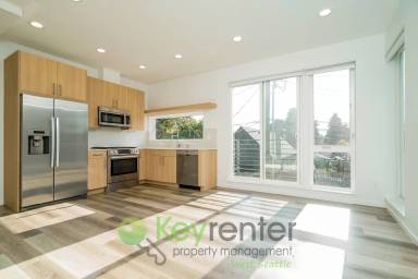 Main picture of 8449 Delridge Way SW