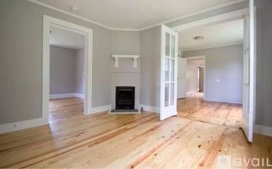 Main picture of 209 Moore Ave