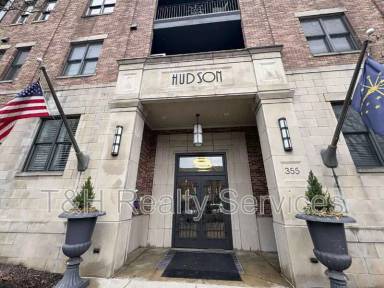 Main picture of 355 E Ohio St