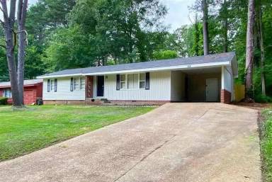 Main picture of 528 Daniel Cir